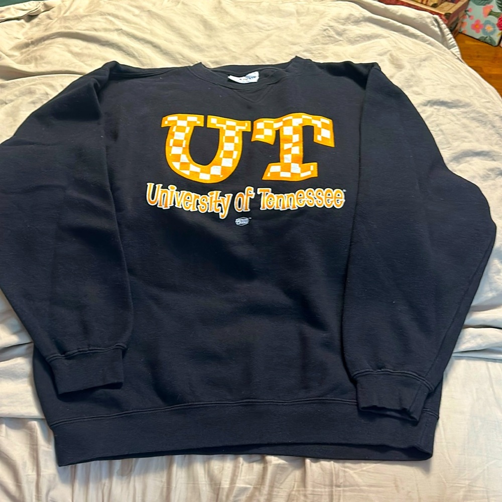 Vintage UofTennessee sweatshirt sz:L *LIKE NEW*